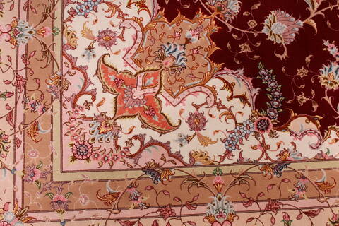 Tabriz Purple Hand Knotted 100 X 133  Area Rug 254-29352 Image 9