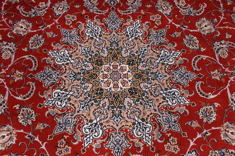 Isfahan Red Hand Knotted 100 X 1310  Area Rug 254-29354 Image 8