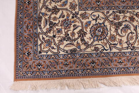 Nain Beige Hand Knotted 100 X 144  Area Rug 254-29355 Image 7