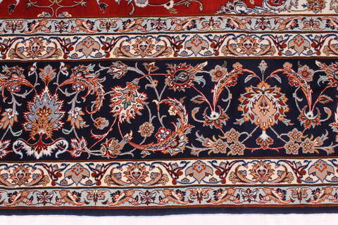 Isfahan Red Hand Knotted 100 X 133  Area Rug 254-29360 Image 8