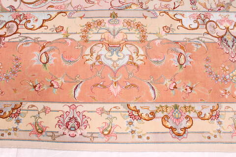 Tabriz Purple Hand Knotted 910 X 134  Area Rug 254-29365 Image 4
