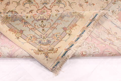Tabriz Purple Hand Knotted 100 X 136  Area Rug 254-29372 Image 9