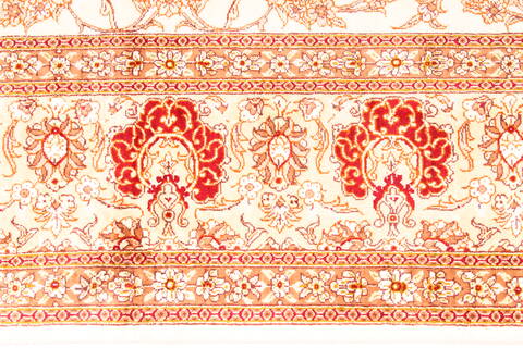 Qum Beige Hand Knotted 51 X 80  Area Rug 254-29501 Image 4