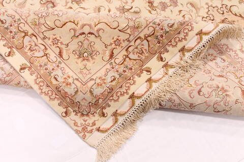 Tabriz Beige Hand Knotted 82 X 1110  Area Rug 254-29602 Image 9