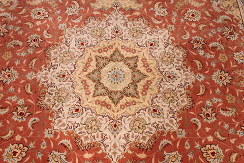 Tabriz Beige Hand Knotted 81 X 120  Area Rug 254-29603 Image 3
