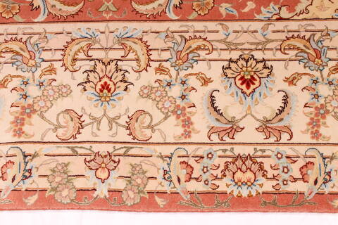 Tabriz Beige Hand Knotted 81 X 120  Area Rug 254-29603 Image 4