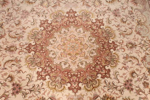 Tabriz Beige Hand Knotted 82 X 117  Area Rug 254-29609 Image 3