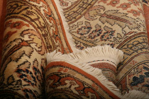 Tabriz Red Hand Knotted 80 X 100  Area Rug 100-29622 Image 2