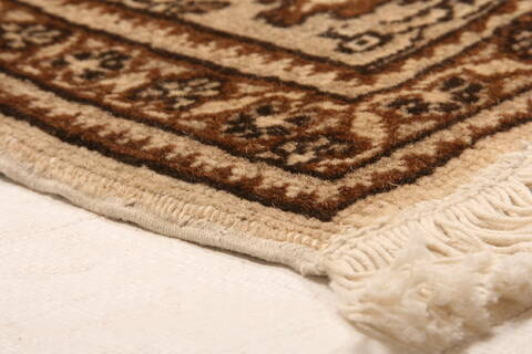 Kayseri Grey Hand Knotted 83 X 117  Area Rug 100-29632 Image 5
