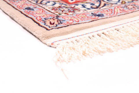 Isfahan White Hand Knotted 86 X 125  Area Rug 254-29664 Image 1