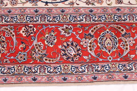 Isfahan White Hand Knotted 86 X 125  Area Rug 254-29664 Image 4