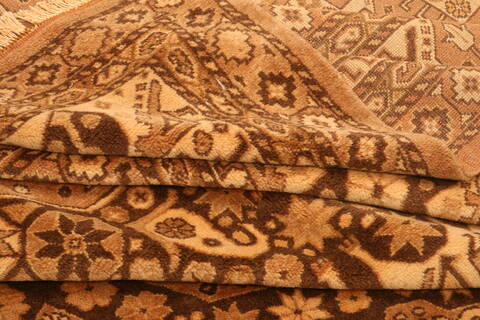 Kurdi Brown Hand Knotted 100 X 133  Area Rug 100-29721 Image 3