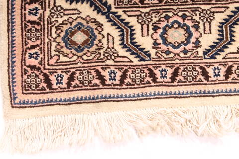 Ardebil Purple Square Hand Knotted 50 X 50  Area Rug 254-29728 Image 1