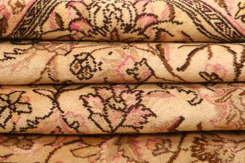 Tabriz Beige Hand Knotted 96 X 128  Area Rug 100-29764 Image 3