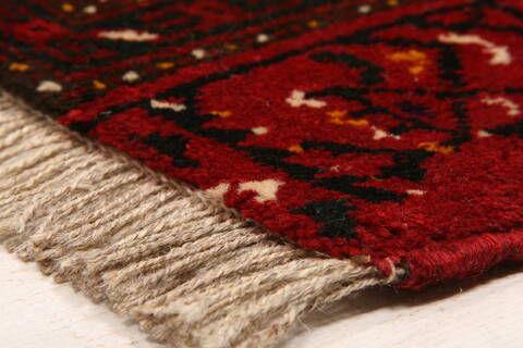 Kunduz Red Hand Knotted 36 X 61  Area Rug 100-29872 Image 4