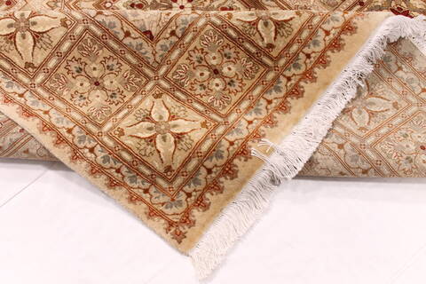 Bakhtiar Brown Hand Knotted 61 X 95  Area Rug 254-30029 Image 7