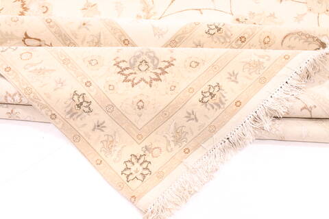 Tabriz Beige Hand Knotted 115 X 163  Area Rug 254-30144 Image 10