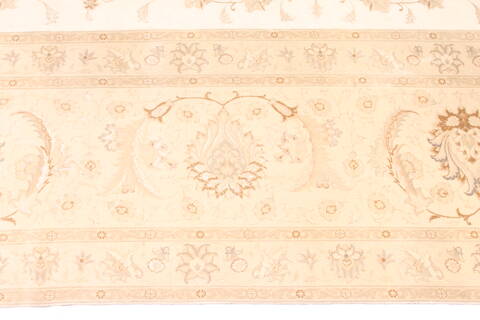 Tabriz Beige Hand Knotted 115 X 163  Area Rug 254-30144 Image 3