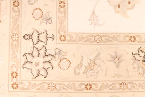 Tabriz Beige Hand Knotted 115 X 163  Area Rug 254-30144 Image 4