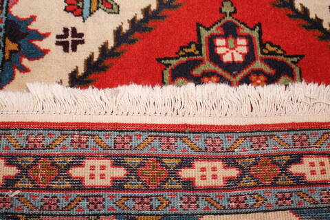 Ardebil Red Hand Knotted 26 X 37  Area Rug 400-30152 Image 4