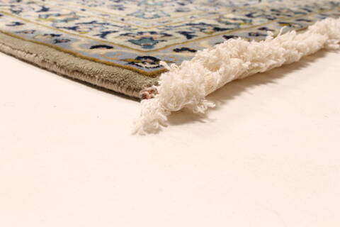 Nain Blue Hand Knotted 112 X 180  Area Rug 250-30176 Image 9