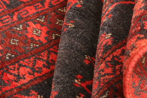 Kunduz Red Hand Knotted 35 X 66  Area Rug 100-30192 Image 3