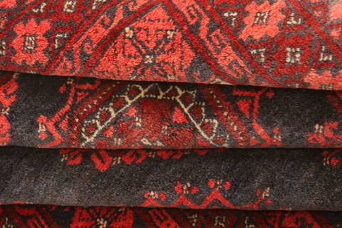 Kunduz Red Hand Knotted 35 X 66  Area Rug 100-30192 Image 4