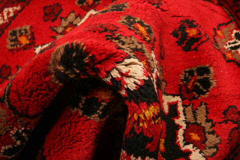 Kunduz Red Hand Knotted 38 X 49  Area Rug 100-30244 Image 1