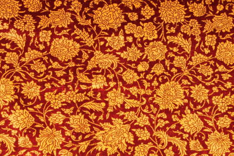 Qum Beige Hand Knotted 84 X 118  Area Rug 254-30330 Image 2