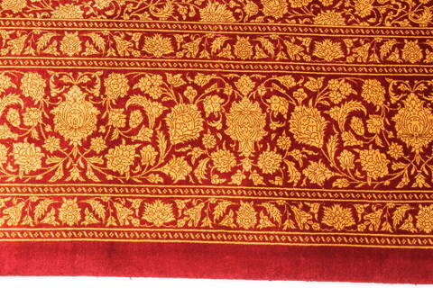 Qum Beige Hand Knotted 84 X 118  Area Rug 254-30330 Image 3