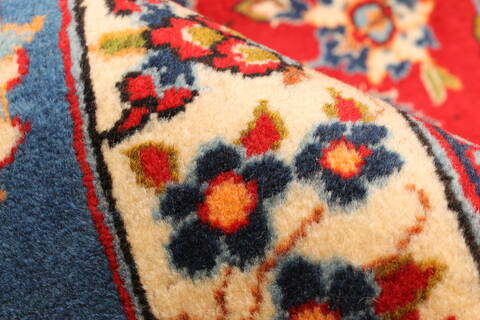 Najaf-abad Red Hand Knotted 102 X 150  Area Rug 250-30371 Image 6