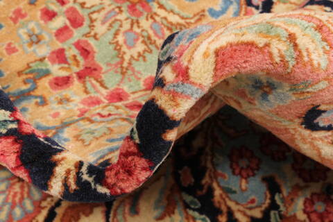 Kerman Red Hand Knotted 112 X 168  Area Rug 250-30391 Image 3