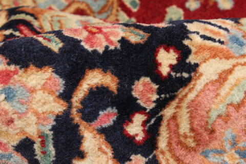 Kerman Red Hand Knotted 112 X 168  Area Rug 250-30391 Image 4