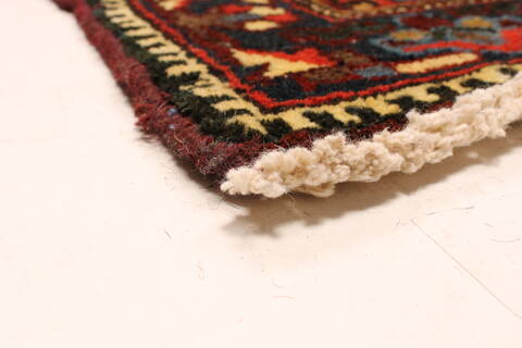 Bakhtiar Beige Hand Knotted 120 X 151  Area Rug 250-30396 Image 4