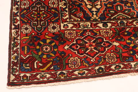 Bakhtiar Beige Hand Knotted 100 X 159  Area Rug 250-30398 Image 6