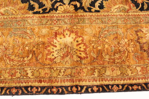 Agra Beige Hand Knotted 99 X 139  Area Rug 250-30427 Image 6
