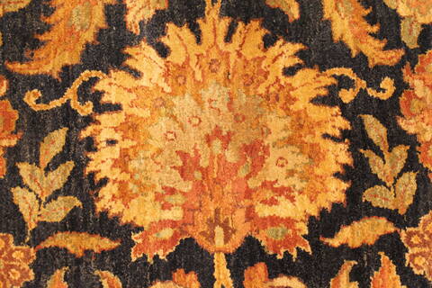 Agra Beige Hand Knotted 99 X 139  Area Rug 250-30427 Image 7
