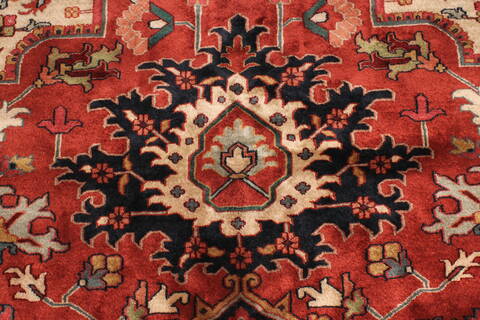 Agra Red Hand Knotted 121 X 151  Area Rug 250-30429 Image 3