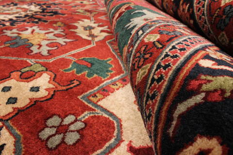 Agra Red Hand Knotted 121 X 151  Area Rug 250-30429 Image 8