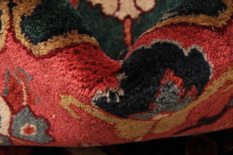 Agra Red Hand Knotted 121 X 151  Area Rug 250-30429 Image 9