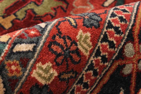Agra Red Hand Knotted 111 X 153  Area Rug 250-30434 Image 9