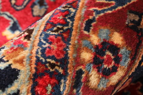 Mashad Red Hand Knotted 116 X 165  Area Rug 250-30442 Image 11