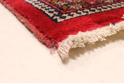 Mashad Red Hand Knotted 104 X 160  Area Rug 250-30450 Image 11