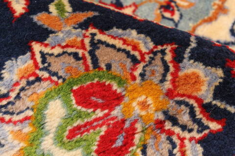 Najaf-abad Red Hand Knotted 124 X 168  Area Rug 250-30460 Image 10