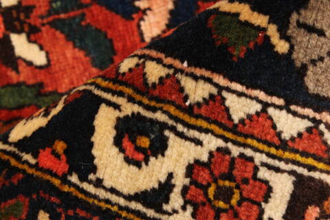 Bakhtiar Beige Hand Knotted 104 X 146  Area Rug 250-30474 Image 5