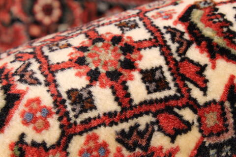 Bidjar Beige Hand Knotted 100 X 135  Area Rug 250-30482 Image 3