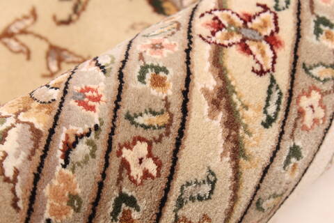 Tabriz Beige Hand Knotted 120 X 150  Area Rug 250-30489 Image 10