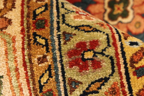 Serapi Red Hand Knotted 100 X 156  Area Rug 250-30492 Image 4