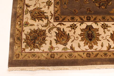 Agra Beige Square Hand Knotted 121 X 122  Area Rug 250-30520 Image 14