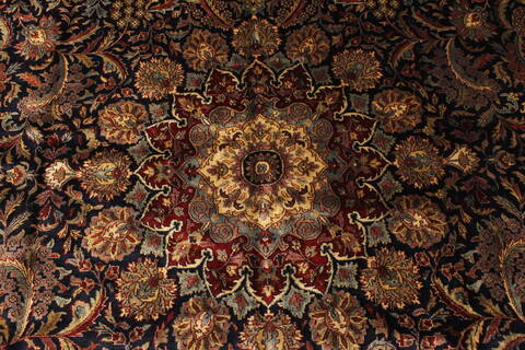 Kashan Green Hand Knotted 116 X 178  Area Rug 250-30544 Image 15